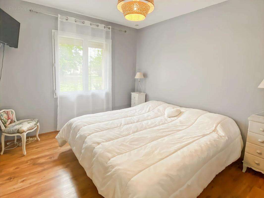 Maison à SAINT-DENIS-DE-PILE