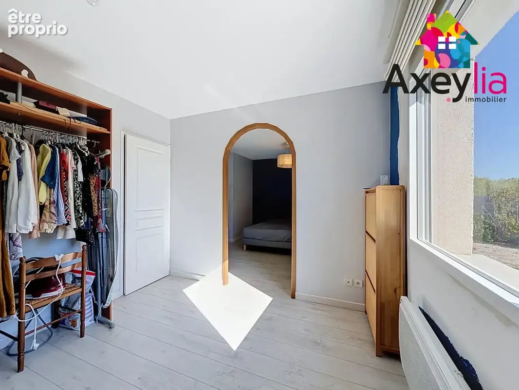 A vendre - secteur feurs - maison familiale 5 chambres avec garage, carport et terrain - photo 17