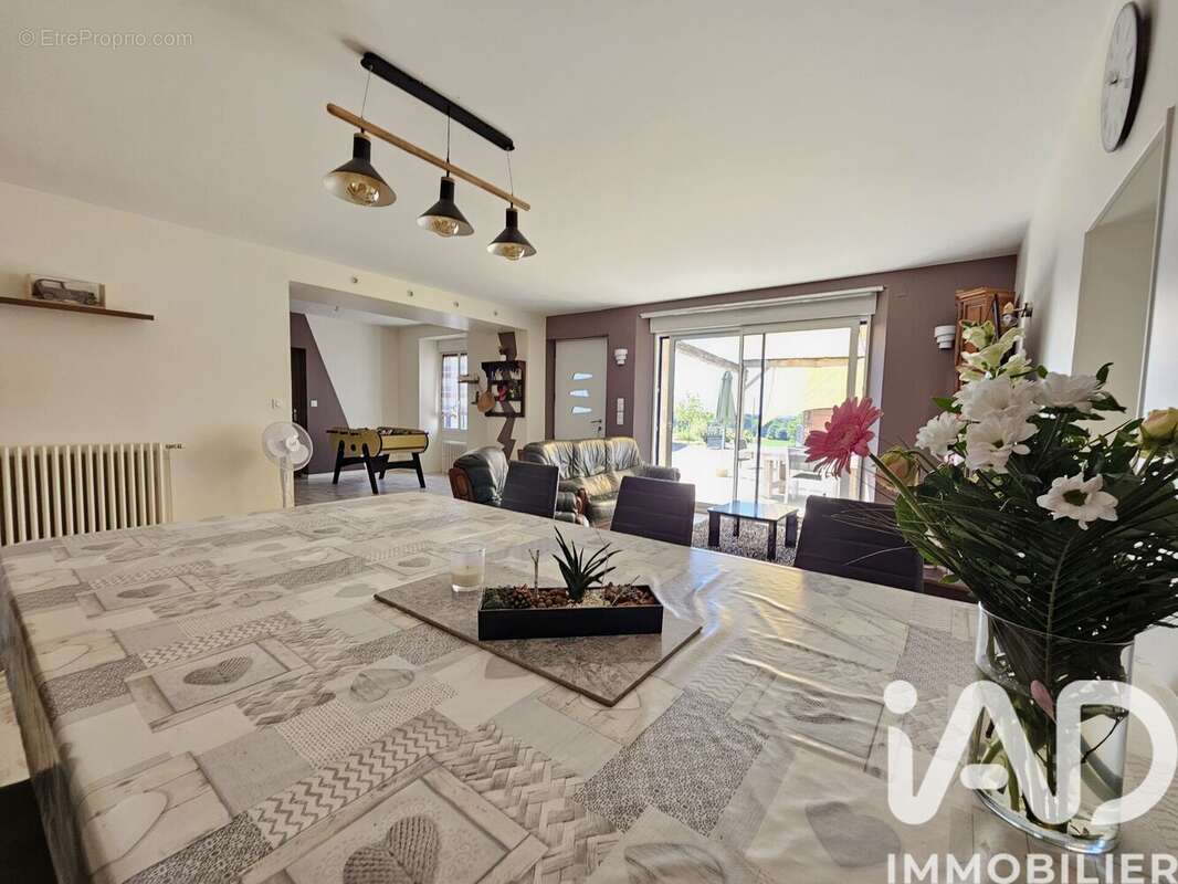 Maison 140 m² à Le Plessis-Dorin  - photo 8