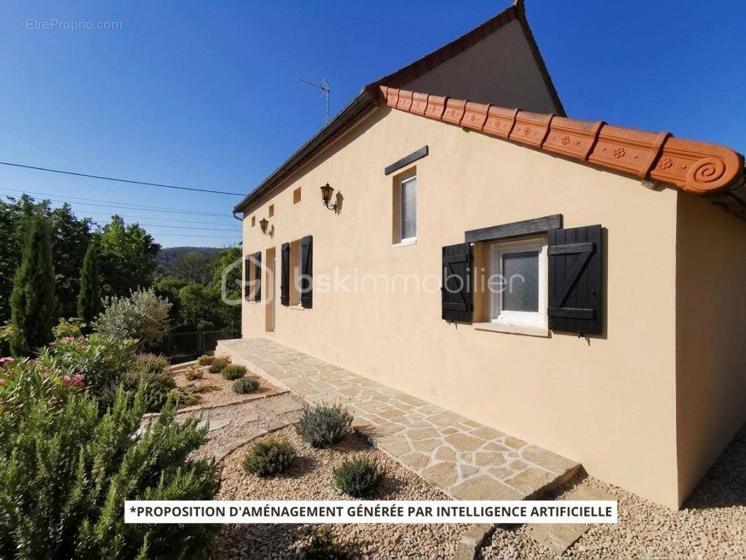 Maison à LALIZOLLE