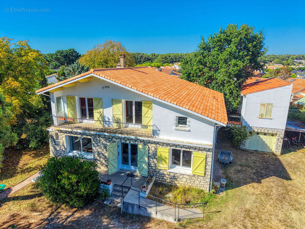 Maison à SAINT-PALAIS-SUR-MER