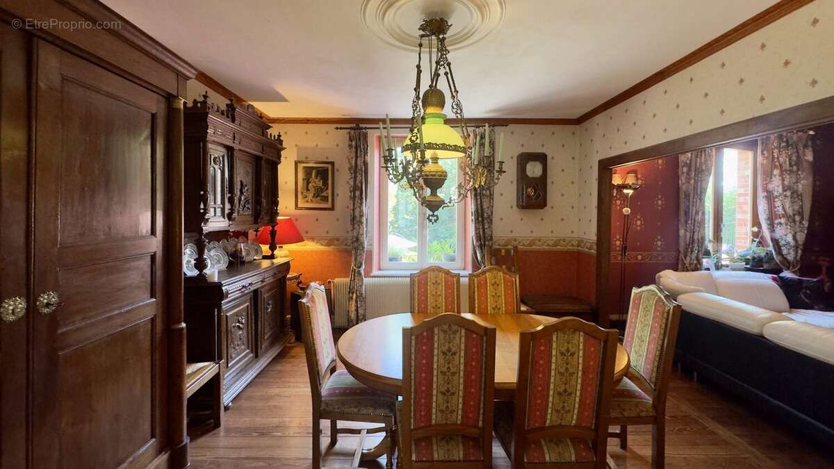 Maison 163 m² à Tronville-En-Barrois  - photo 4