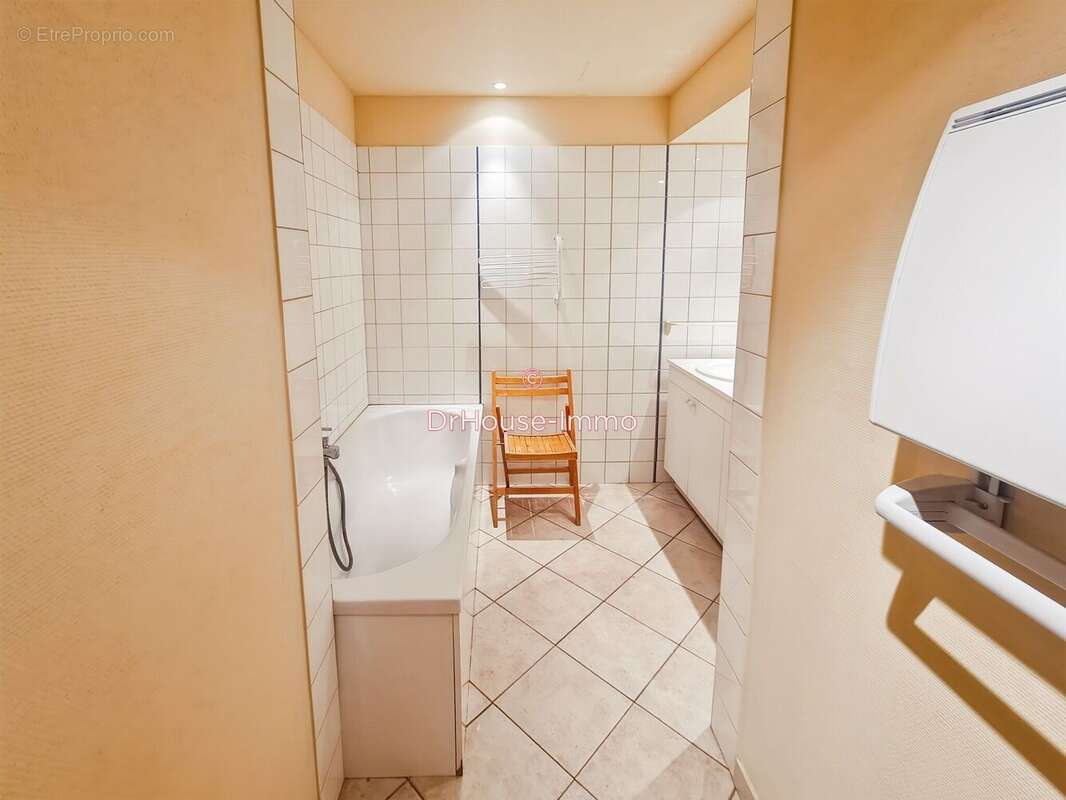 Maison à ALLEMAGNE-EN-PROVENCE