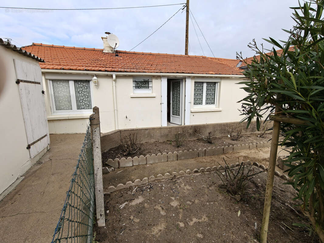 À Saint-Michel-Chef-Chef, maison 3 pièces avec jardin à acheter - photo 2