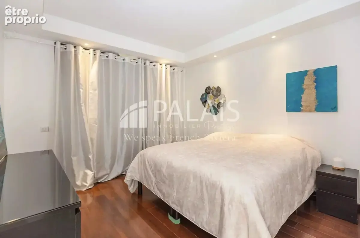 ANTIBES – RASTINES // Villa Contemporaine 240 m² – Jardin – Piscine – Vue Panoramique - photo 12