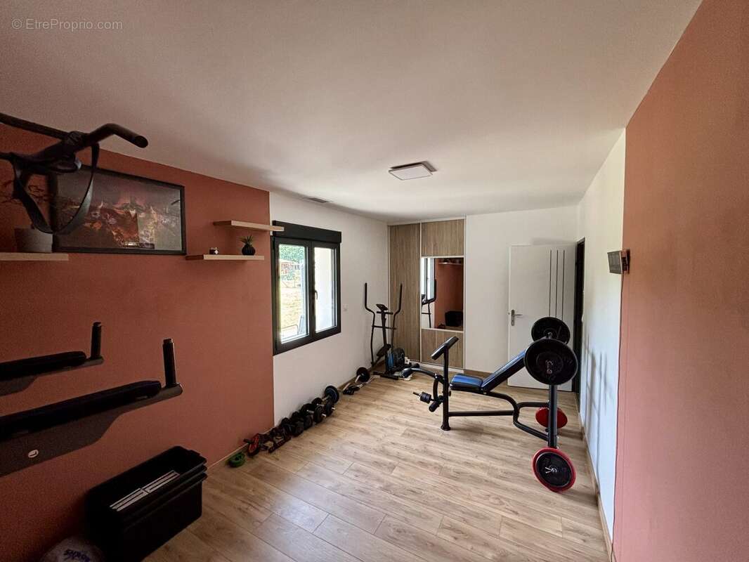 Maison 105 m² à Belhade  - photo 8