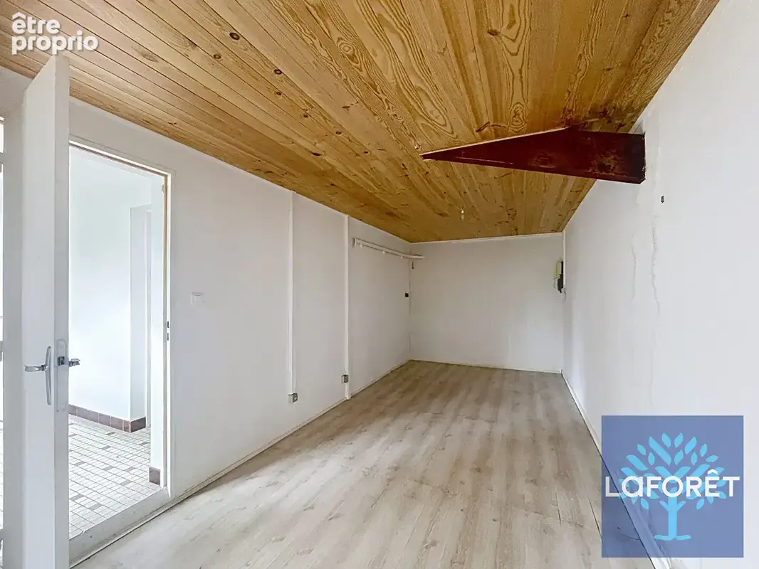 Dax - maison en retrait de la rue sur 549 m² de terrain - photo 12