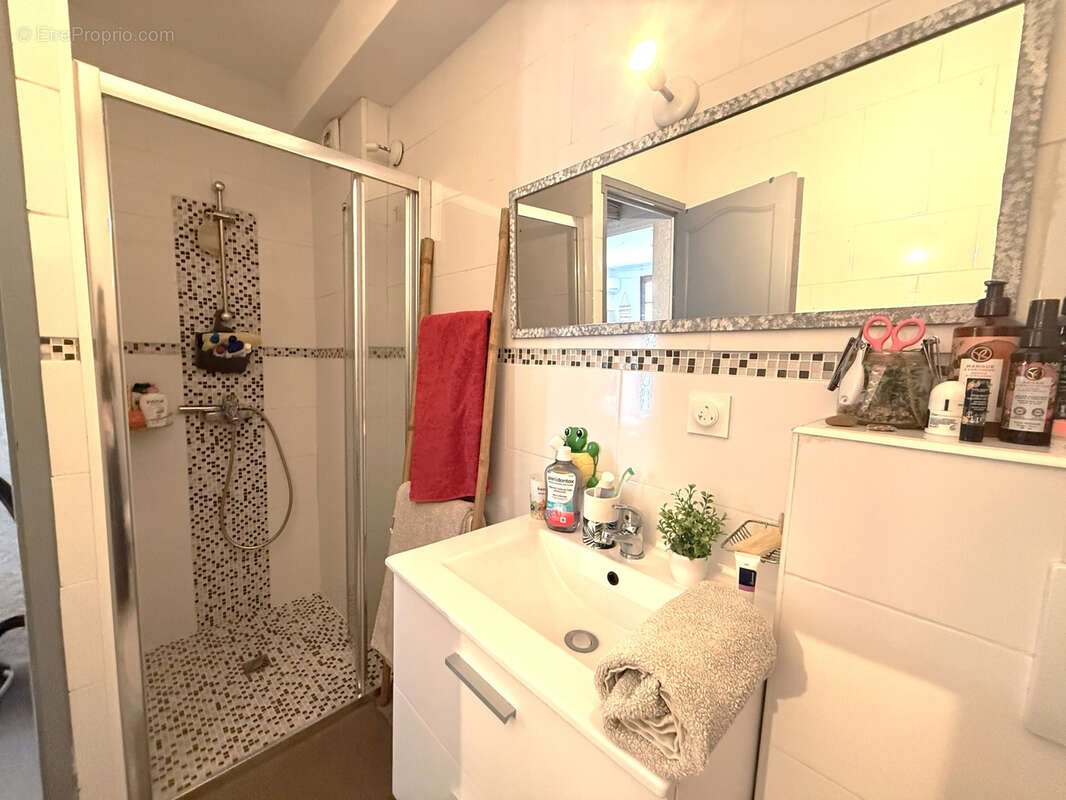 Appartement à SIX-FOURS-LES-PLAGES