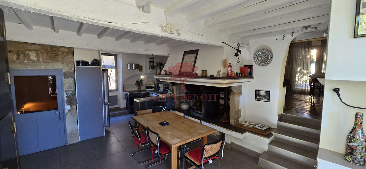 Maison à MONTPEYROUX