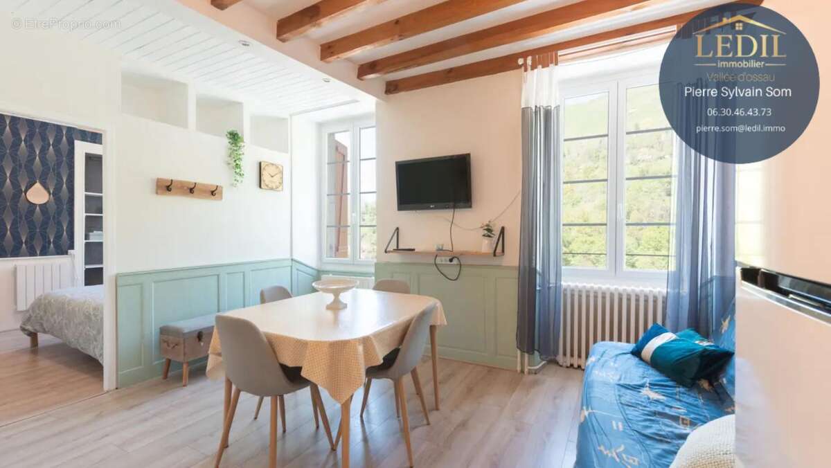 Appartement à EAUX-BONNES