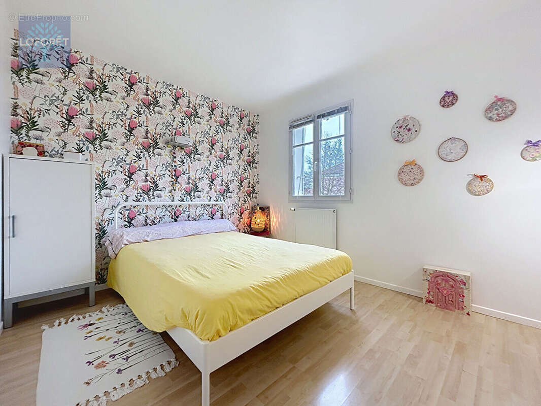 Maison à BAILLY-ROMAINVILLIERS