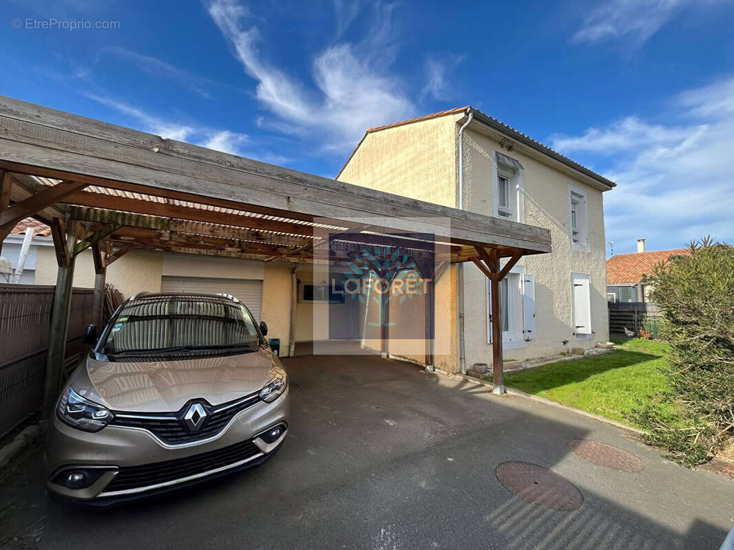 Maison à BRAUD-ET-SAINT-LOUIS