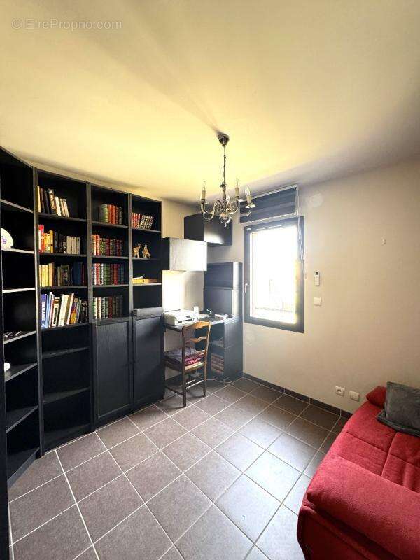 Maison à SAINT-LAURENT-DES-ARBRES