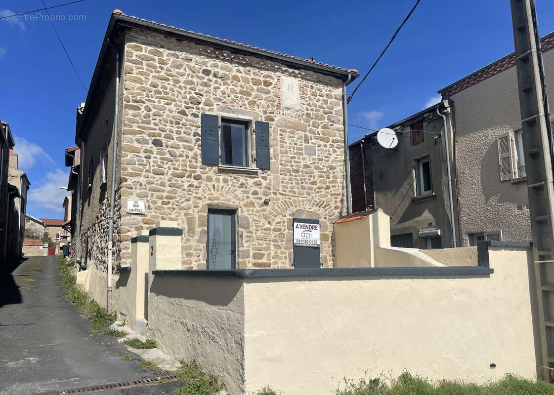 Maison à SAINTE-FLORINE