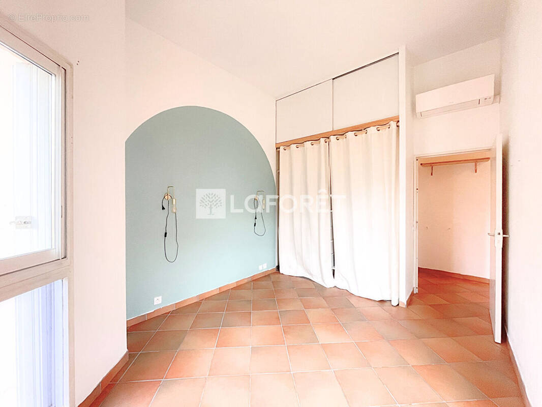 Appartement à VALBONNE