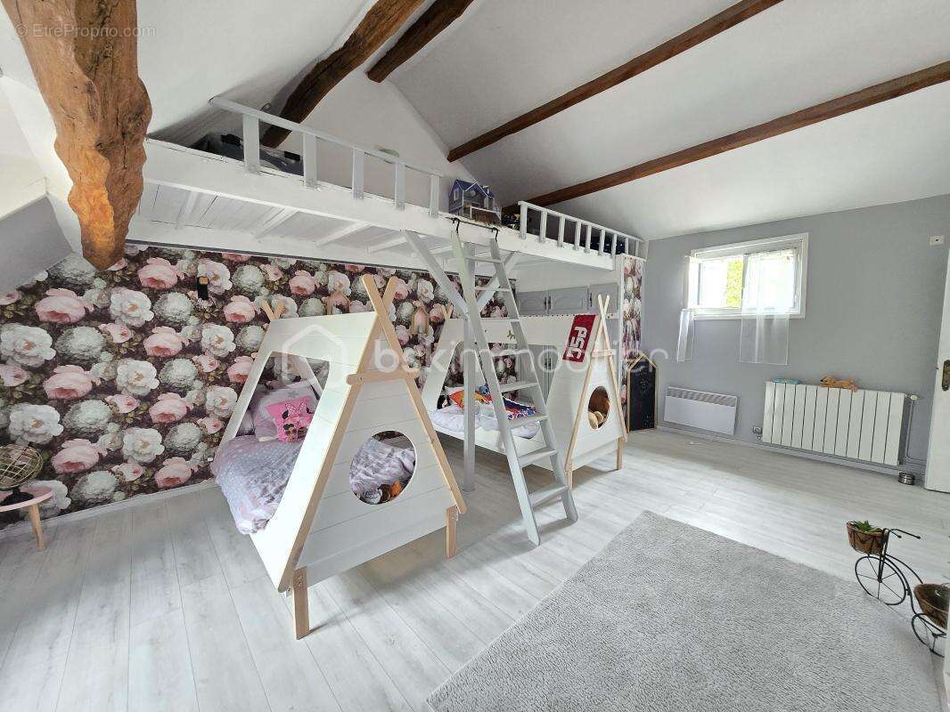 Maison à PRECY