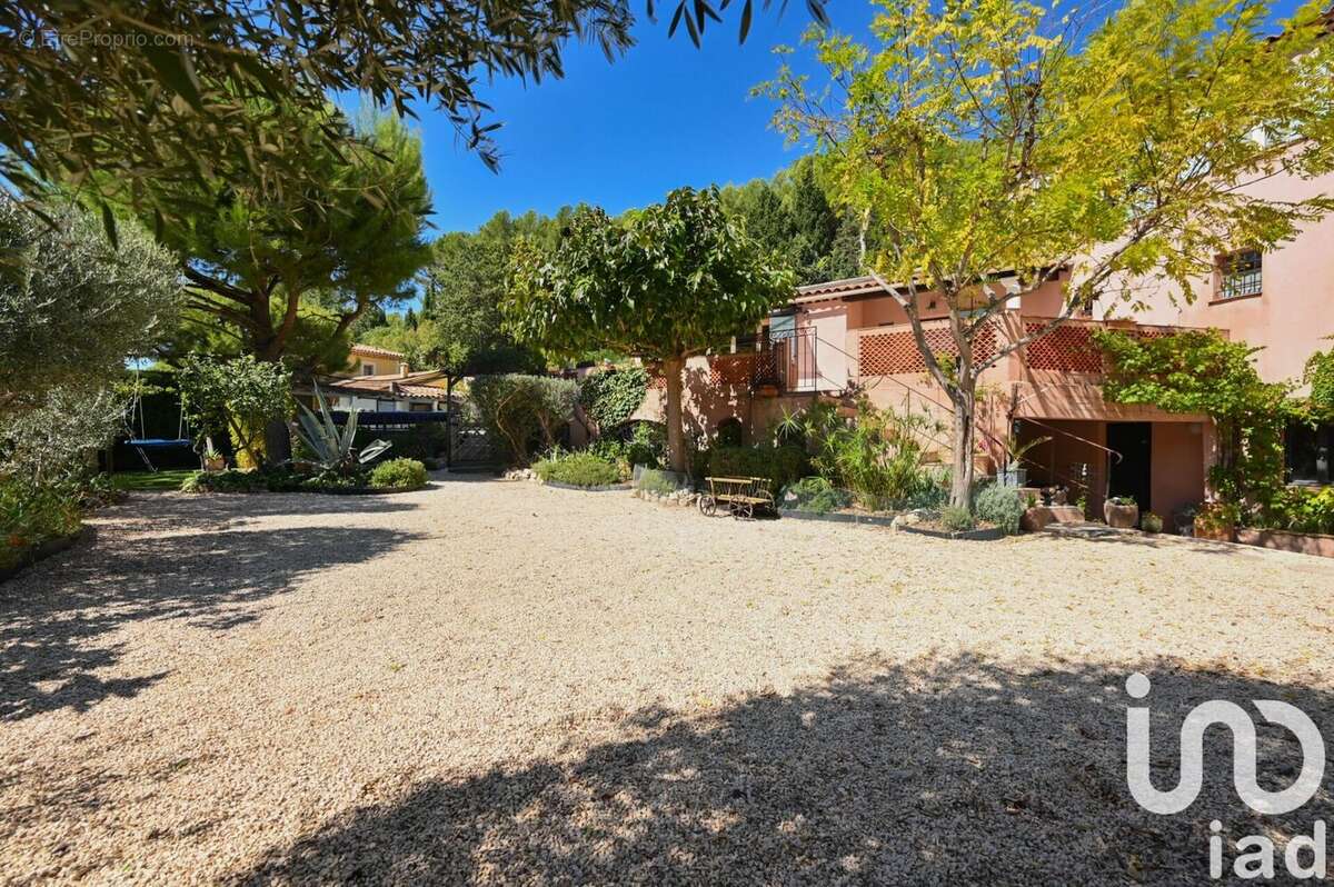 Photo 4 - Maison à CUGES-LES-PINS