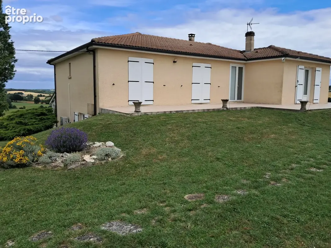 TRES BELLE VILLA proche tous commerces - photo 18