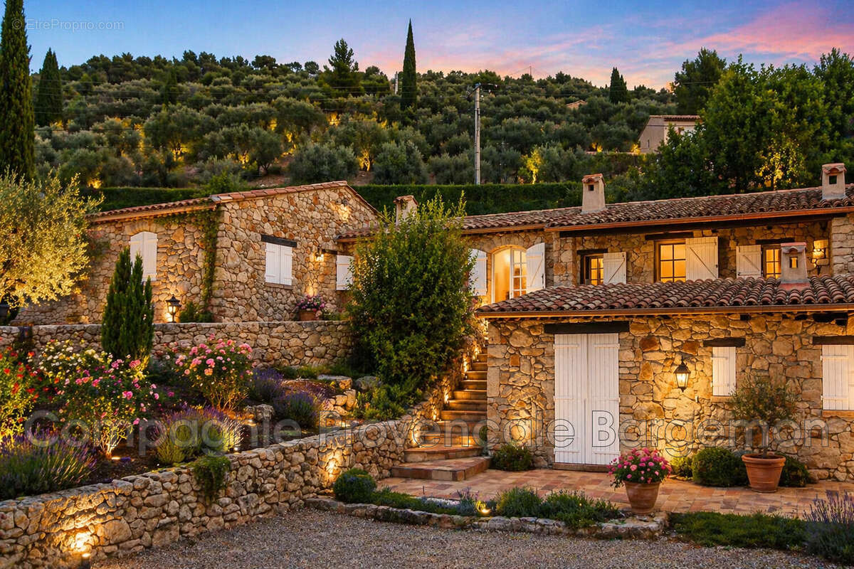 Maison à CALLAS