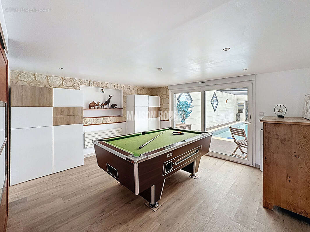 Maison d'Exception à Deux Pas de la Plage des Sables d'Or ! Confort et Luxe au Coeur d'un Cadre Idéal" - photo 7