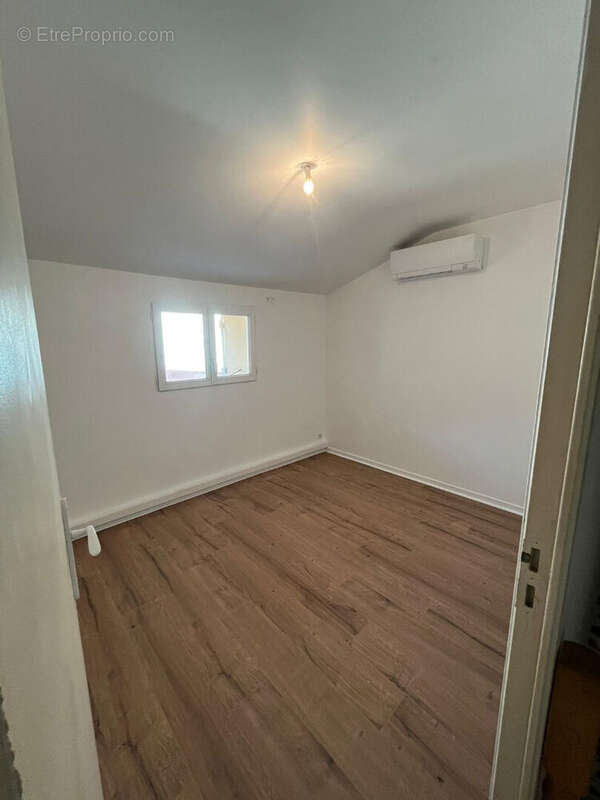 Appartement à LE COTEAU