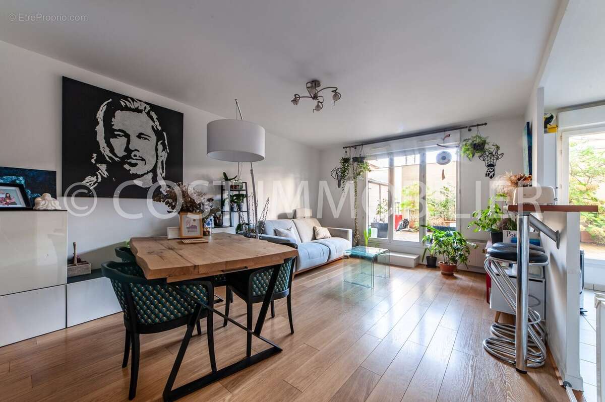 Appartement à COLOMBES