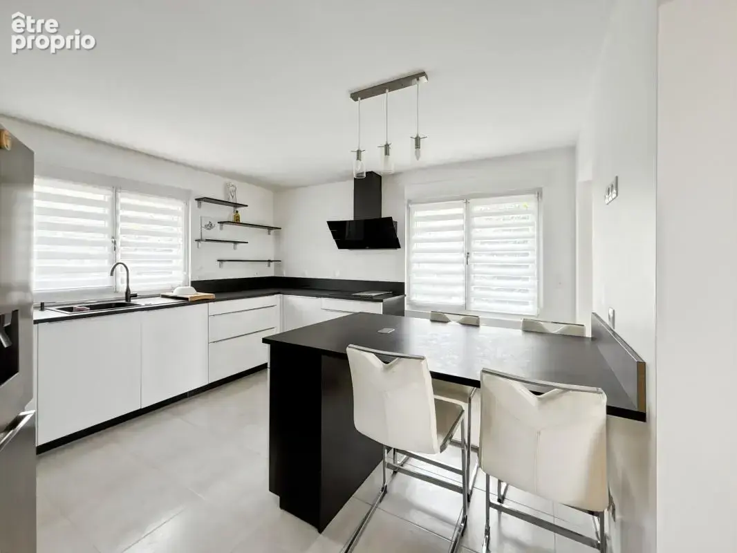 Boulogne sur Mer - Maison À Vendre dans un secteur calme et recherché !! - photo 5