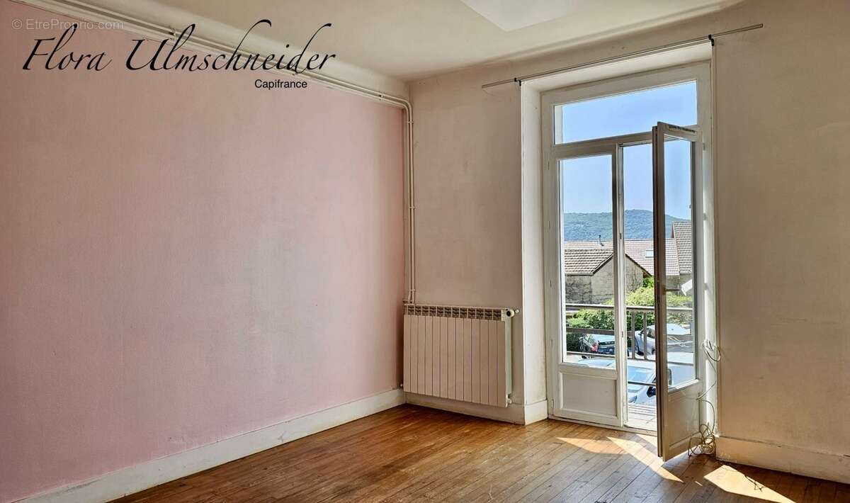 Au cœur du village de Chindrieux (73) – Ensemble immobilier avec appartement d'env. 134 m² à rénover, studio d'env. 32 m² rénové - photo 9