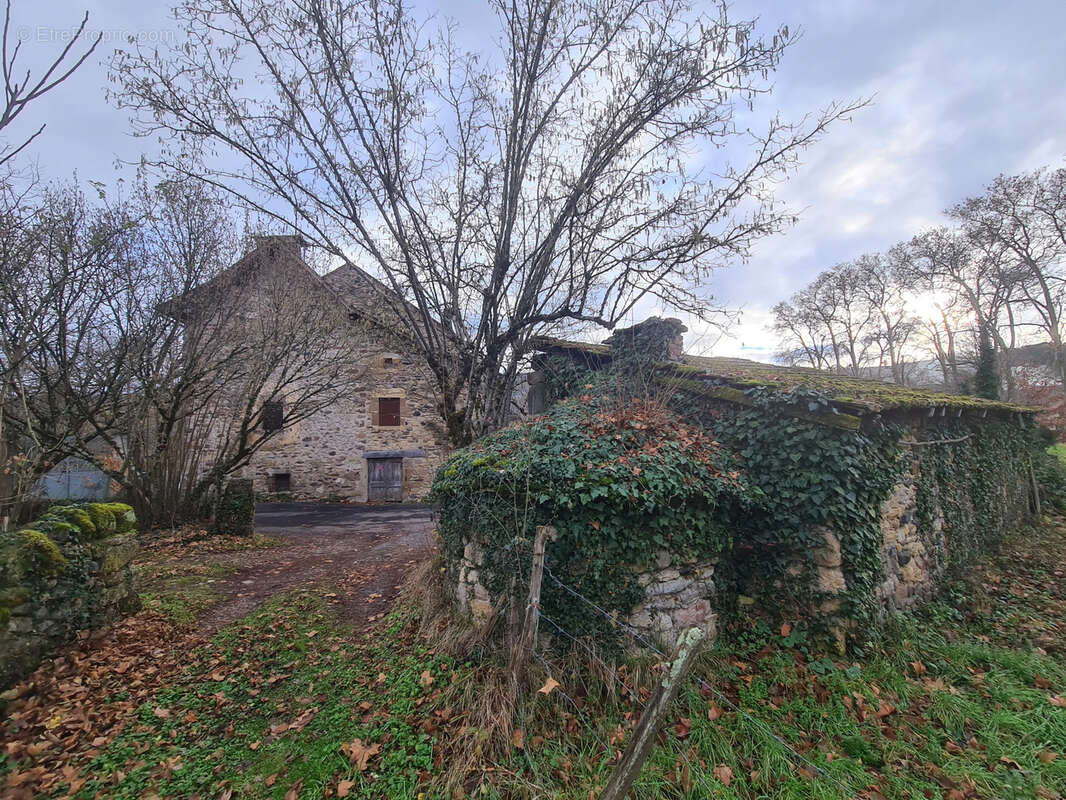 Maison à SAINT-COME-D'OLT