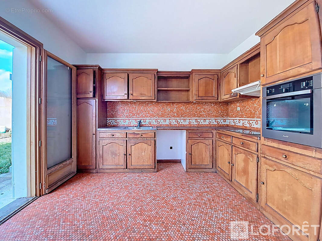 Maison à CUBZAC-LES-PONTS