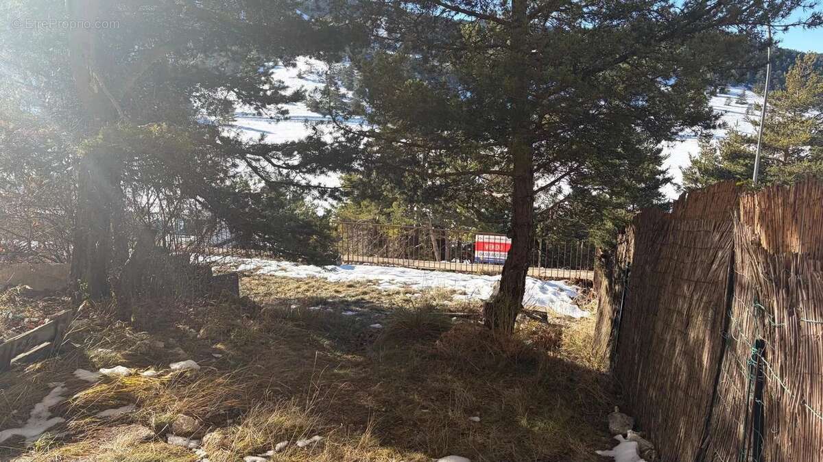 Appartement à VALLAURIS