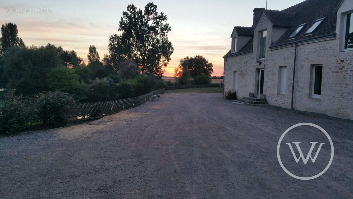 Maison à CONGE-SUR-ORNE