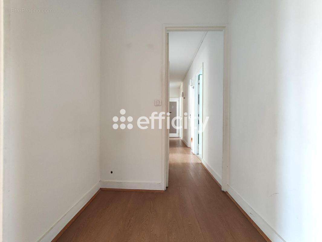 Appartement à EPINAY-SUR-SEINE