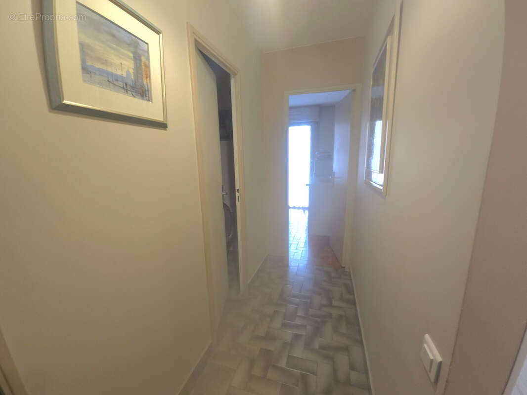 Antibes appartement 2 pieces 54 m2 avec cave et parking - photo 7