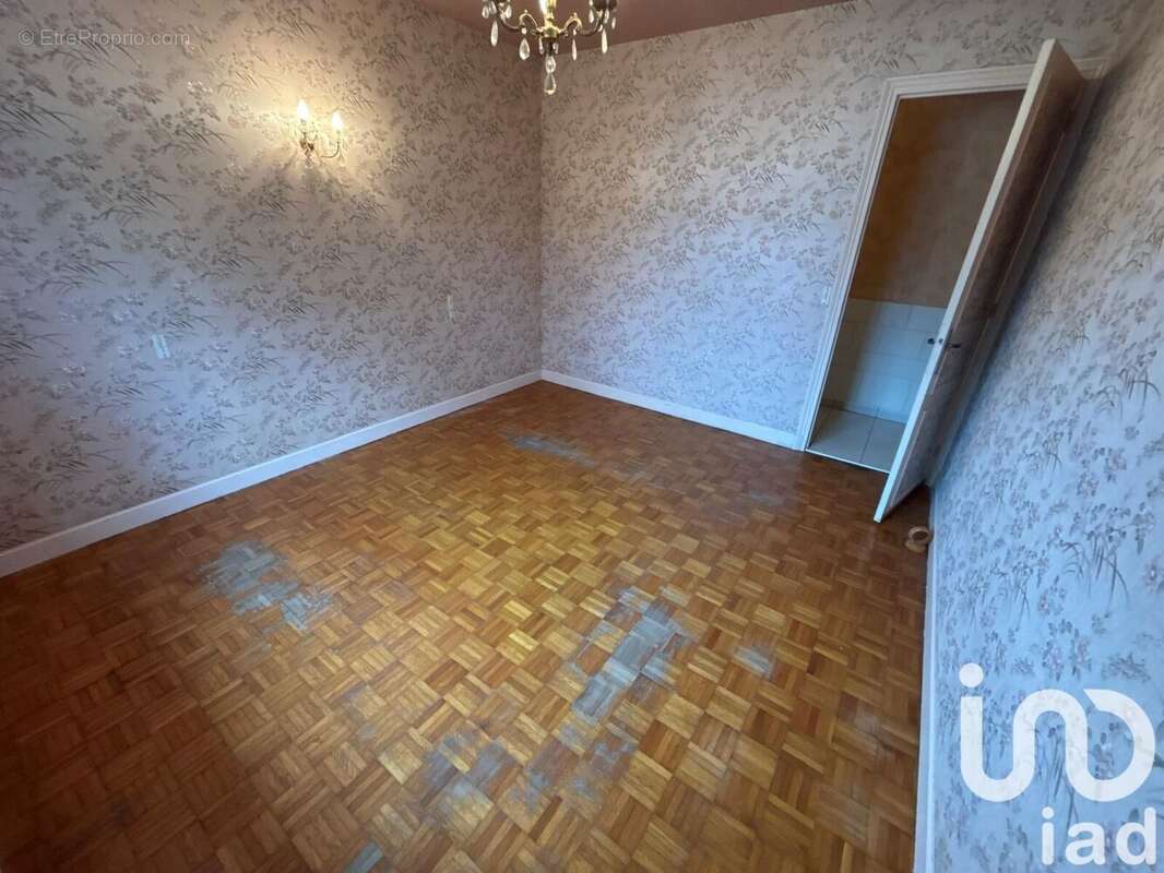 Photo 6 - Maison à COULOMMIERS-LA-TOUR