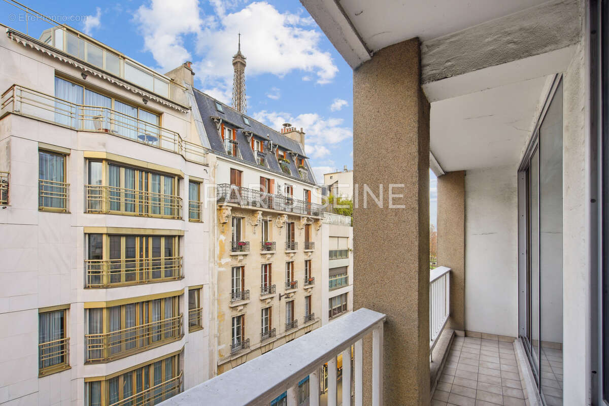 Appartement à PARIS-15E