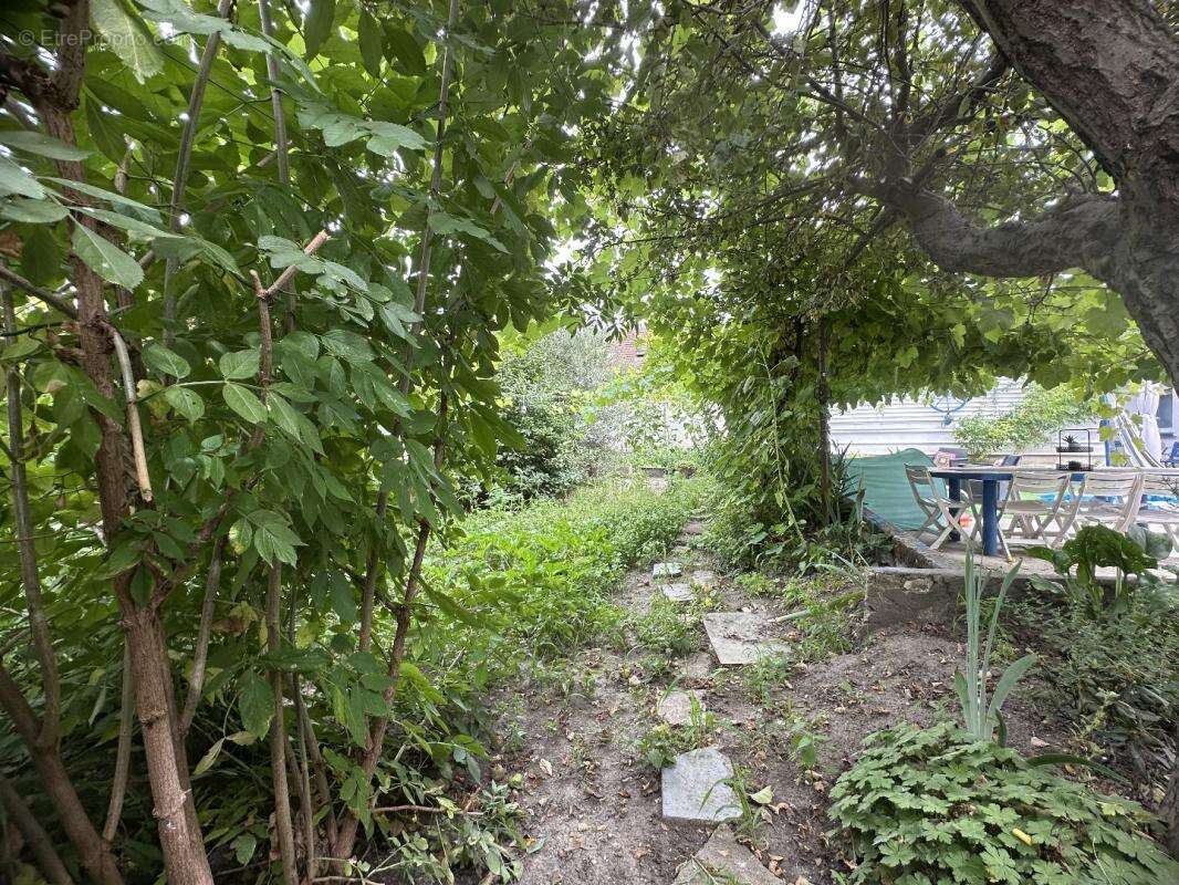 Maison à VILLETANEUSE