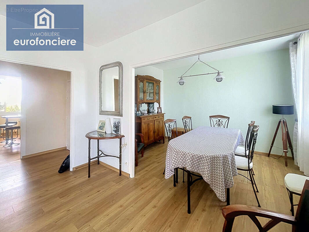 Appartement St André Les Vergers 4 pièces - photo 2