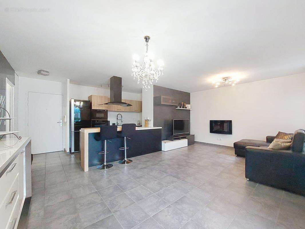 Appartement à SAINT-FONS
