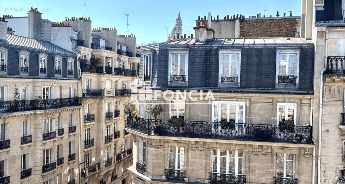 Appartement à PARIS-18E