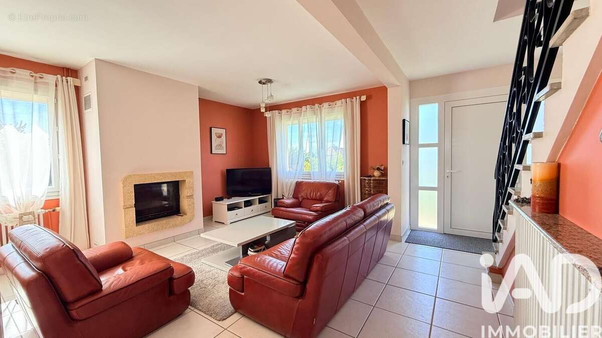 Photo 5 - Maison à GUEUGNON