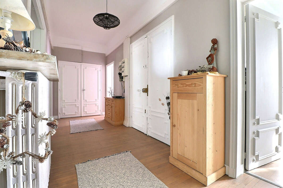 Appartement à AUBERVILLIERS