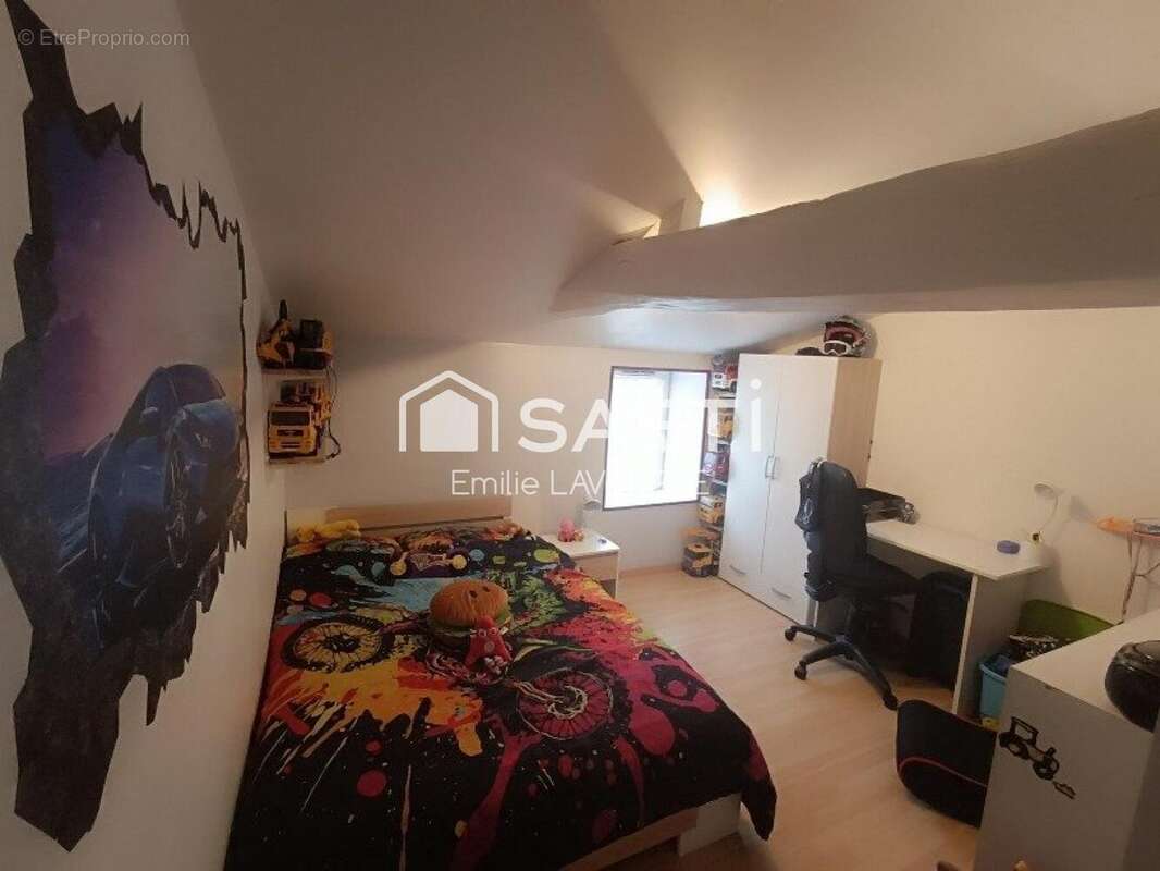 Maison 117 m² à Saint-Denis-La-Chevasse  - photo 7
