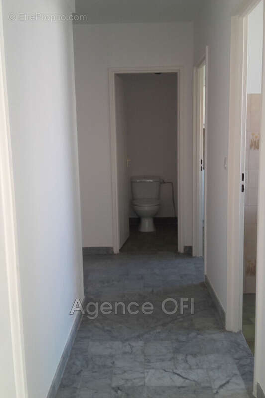 Appartement à VALLAURIS