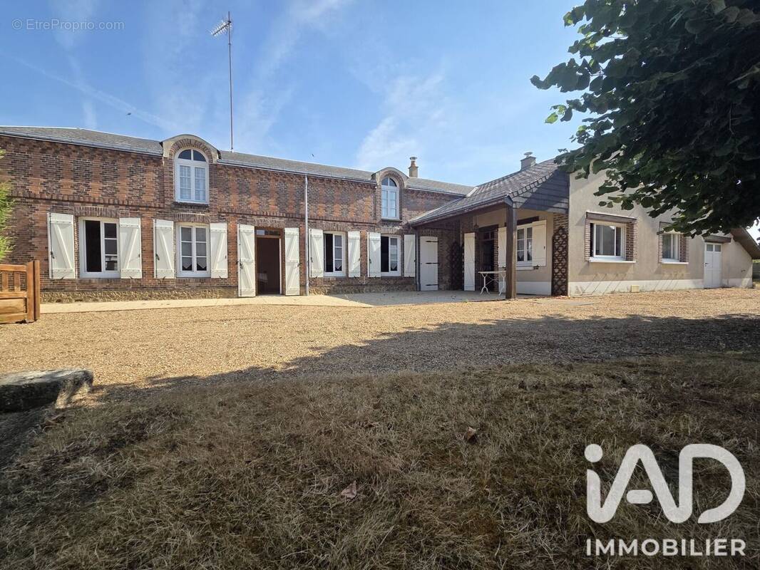 Photo 1 - Maison à BROU