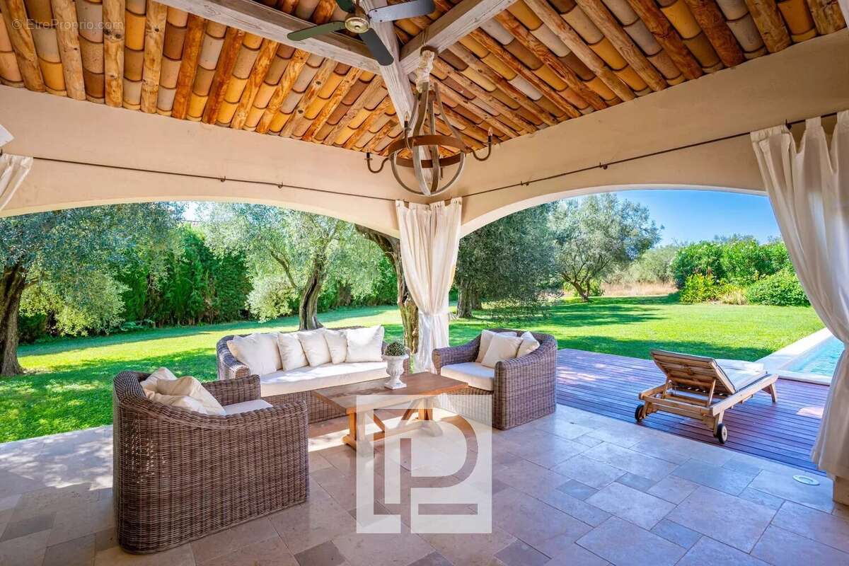 Maison à MOUANS-SARTOUX