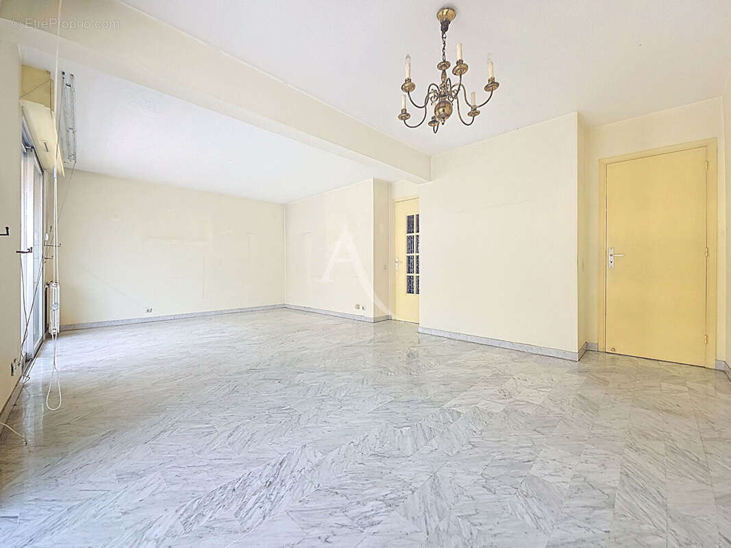 Appartement à CAGNES-SUR-MER