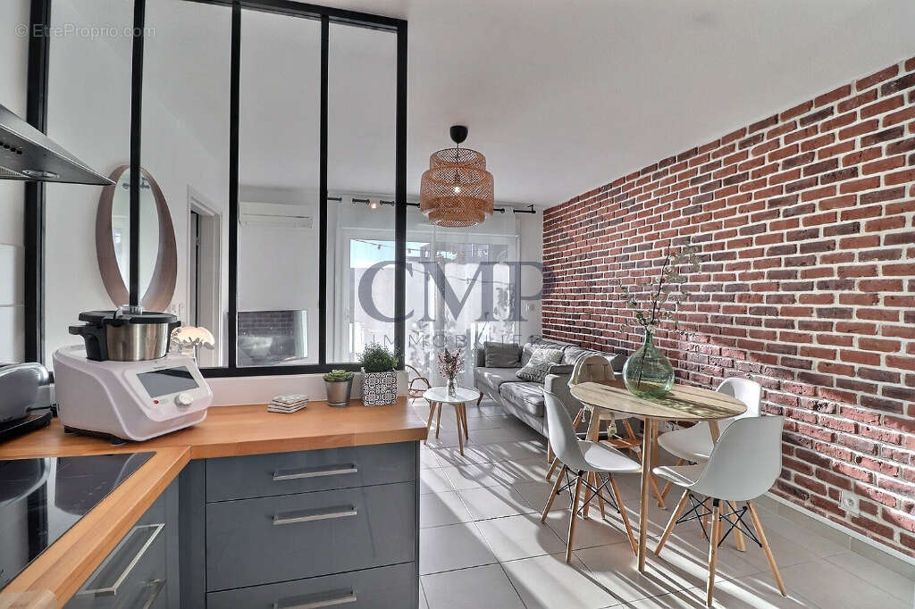 Appartement à CASTELNAU-LE-LEZ