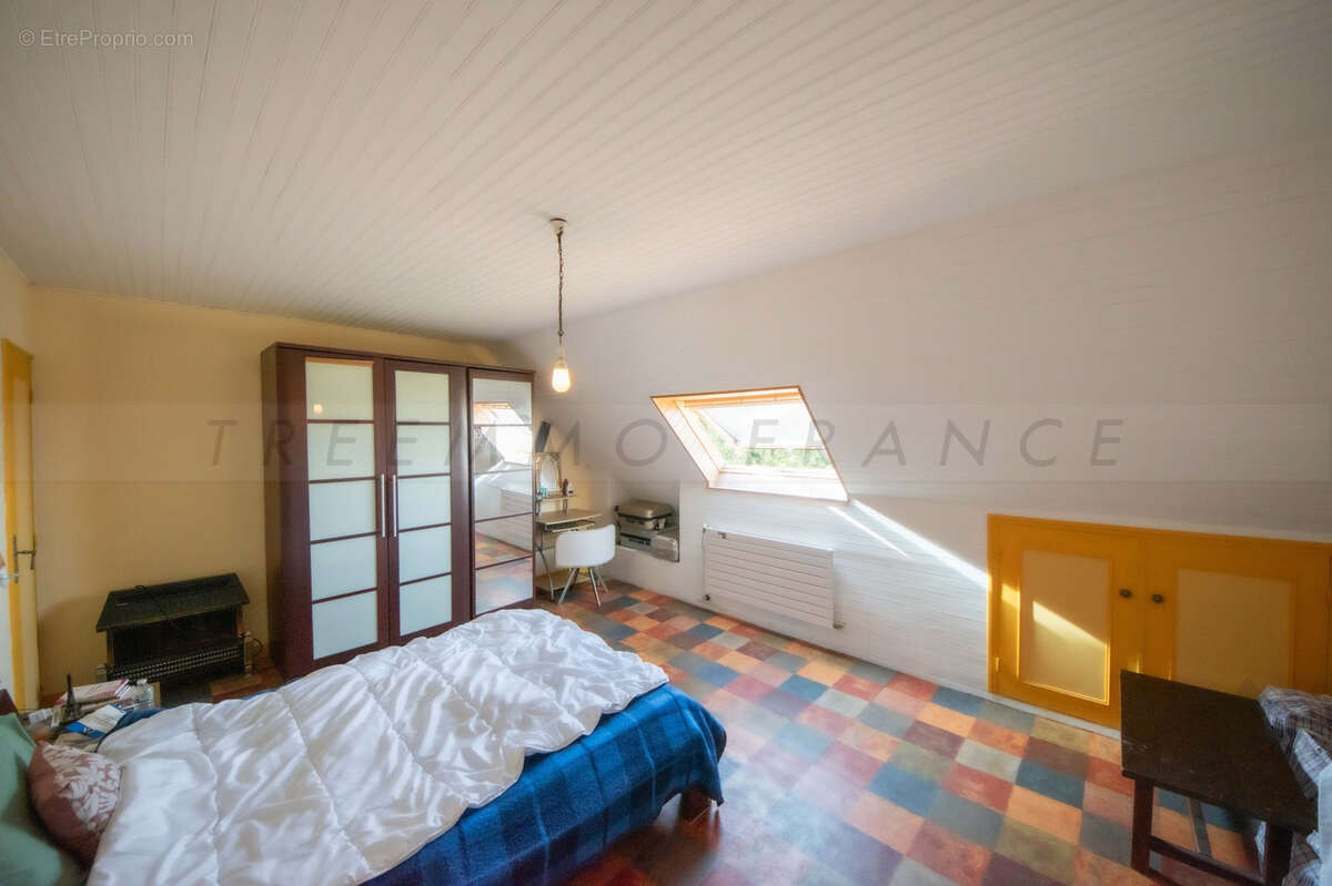 A vendre - argol - maison de 240 m2 - 6 chambres - terrain de 5500 m2 - vue mer - 599900€ - photo 5