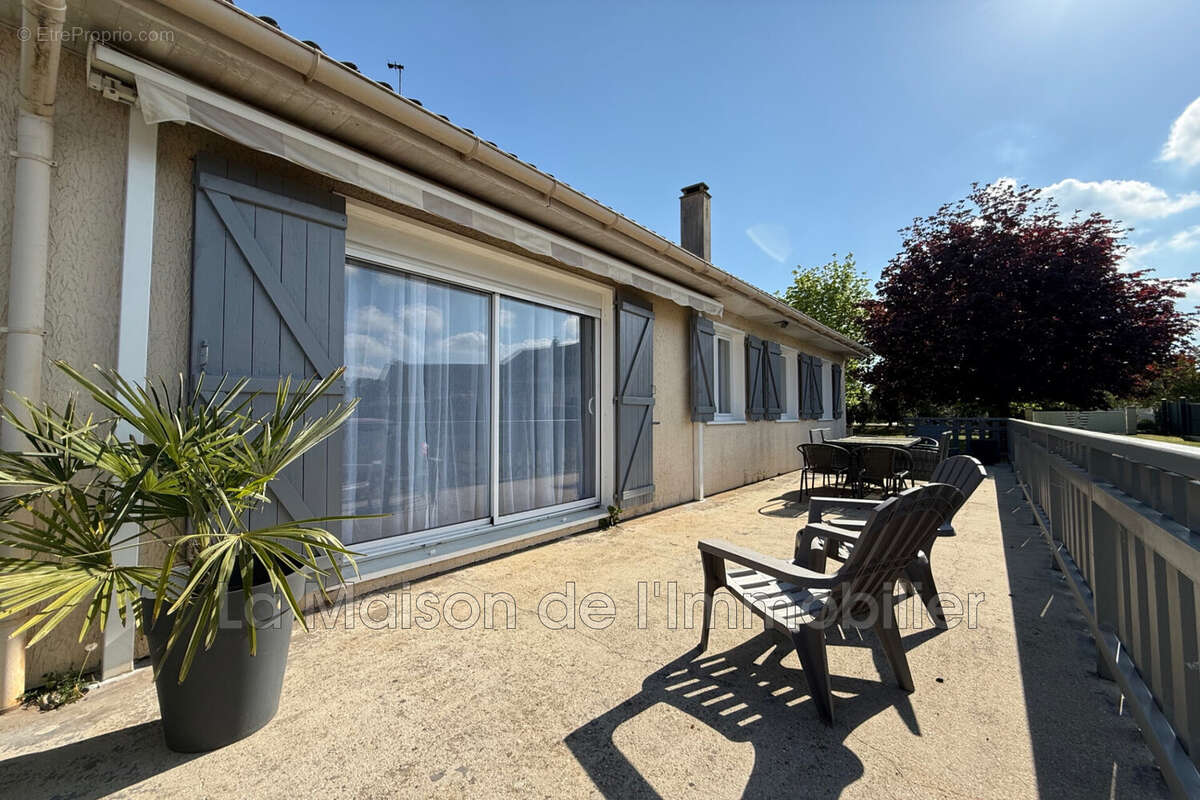 Maison à CRIQUEBEUF-SUR-SEINE